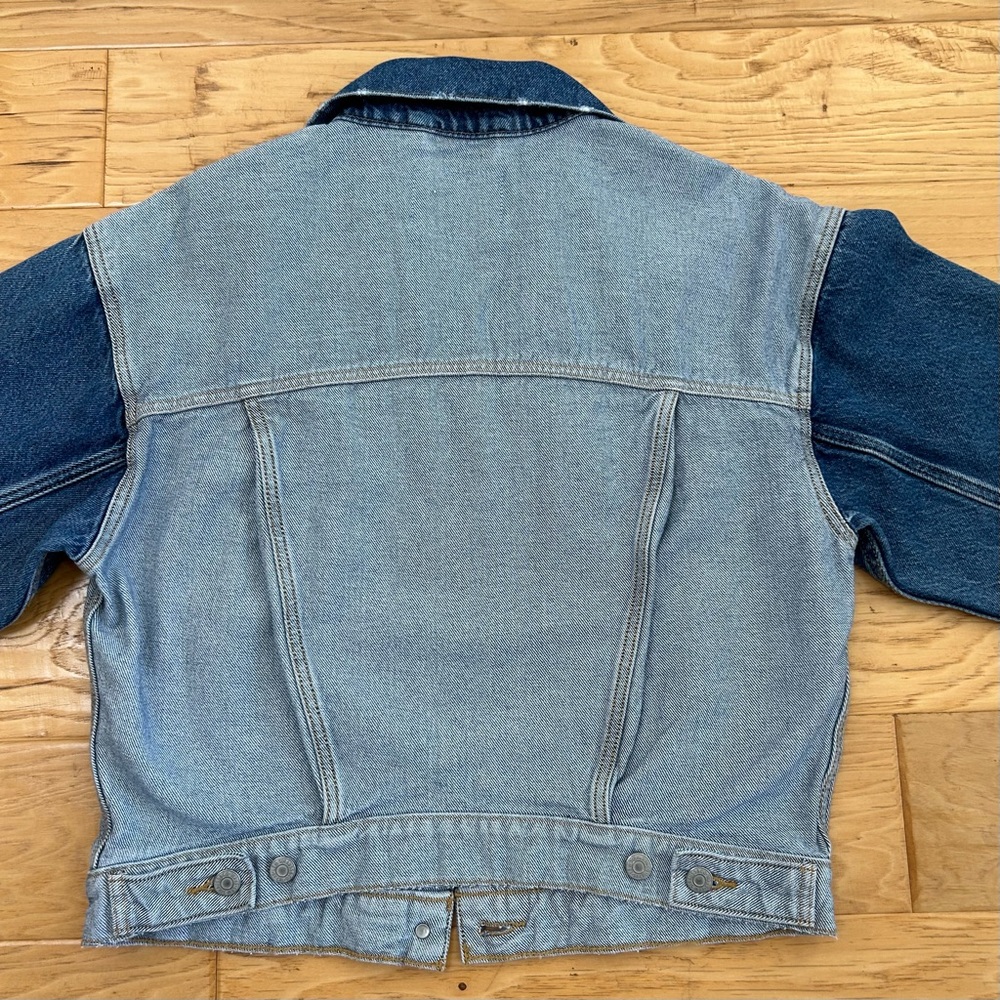 Levi’s Denim Jacket XS Two Tone Blue Jacket NWT 90s Trucker Style Cotton - Picture 5 of 9